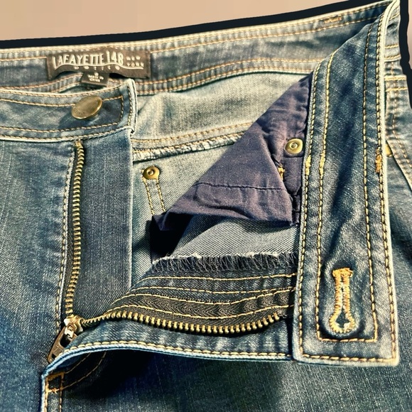 Lafayette 148 New York Dark Wash Classic Bootcut Jeans Size 6 Petite - Picture 13 of 16